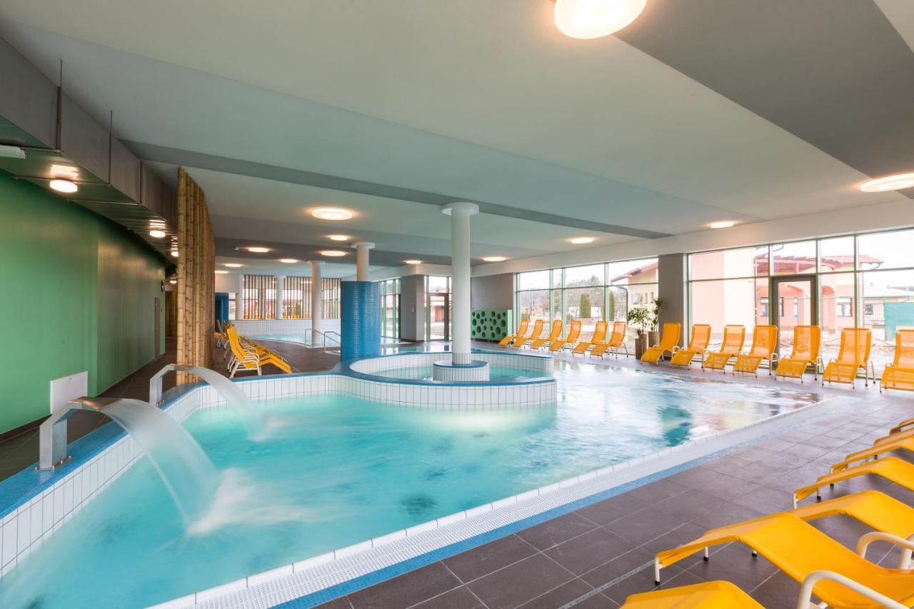Štúrovo Wellness Hotel Thermal מראה חיצוני תמונה