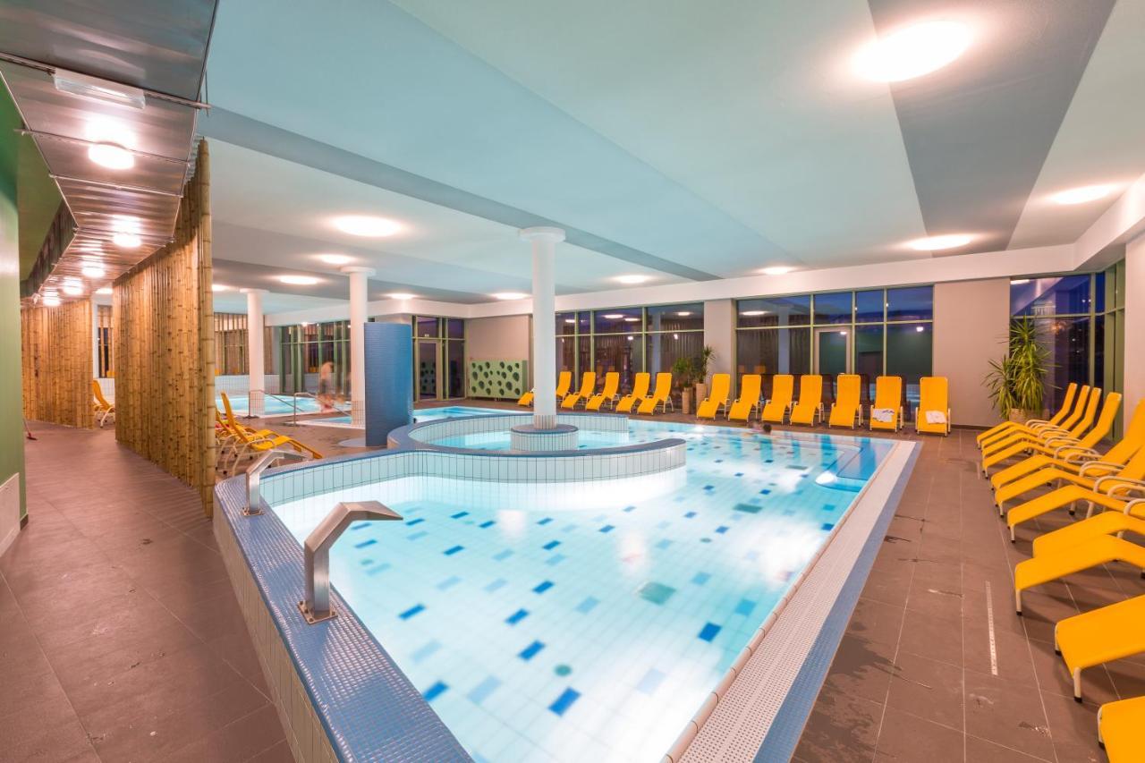 Štúrovo Wellness Hotel Thermal מראה חיצוני תמונה