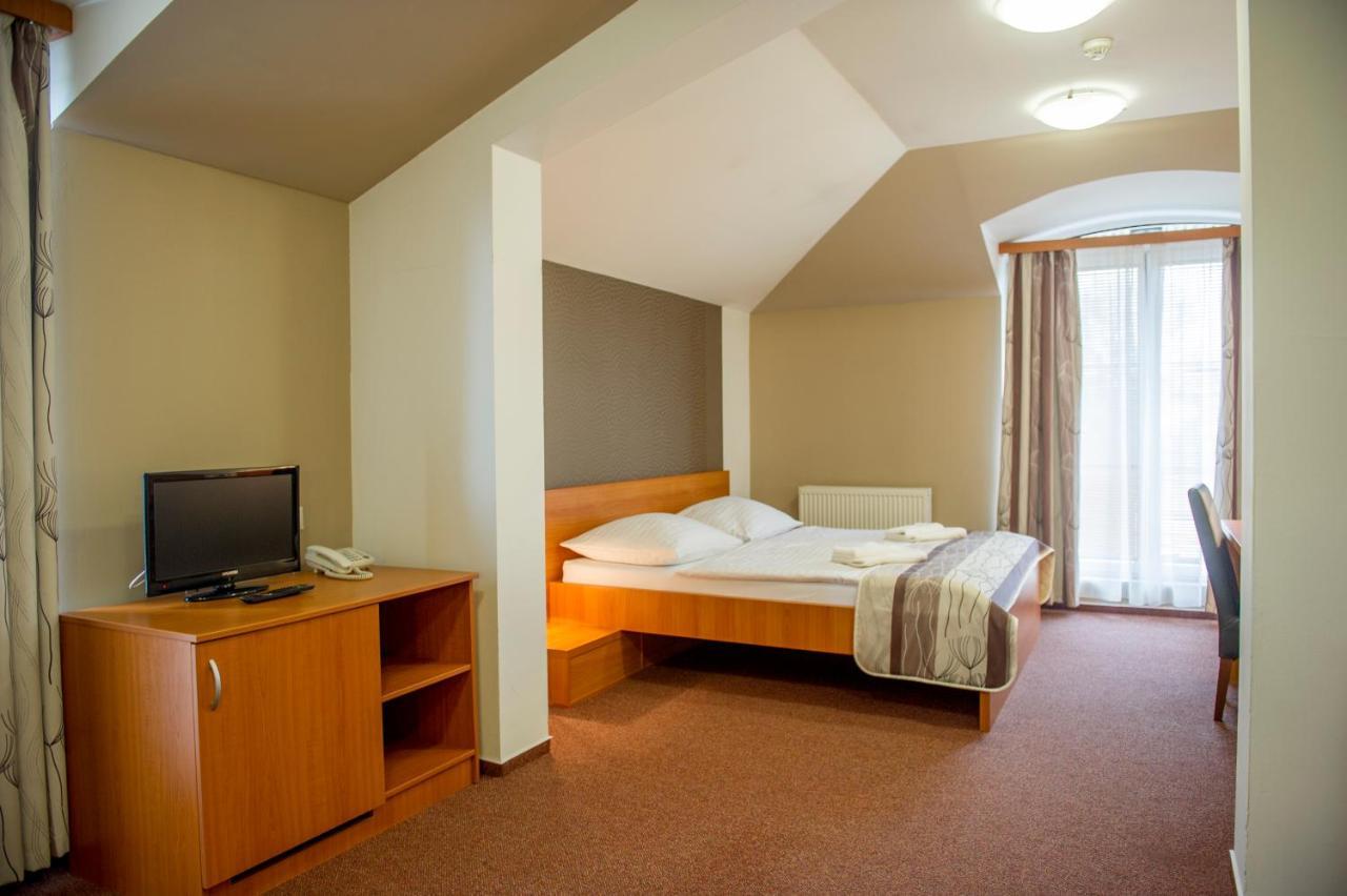 Štúrovo Wellness Hotel Thermal מראה חיצוני תמונה