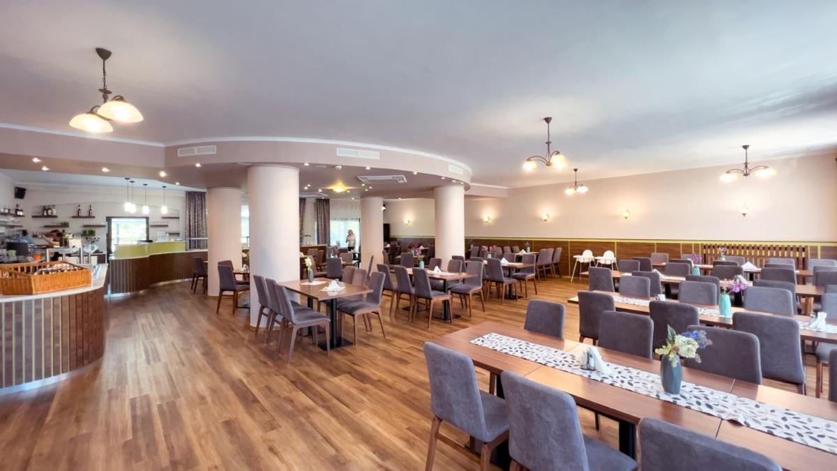 Štúrovo Wellness Hotel Thermal מראה חיצוני תמונה