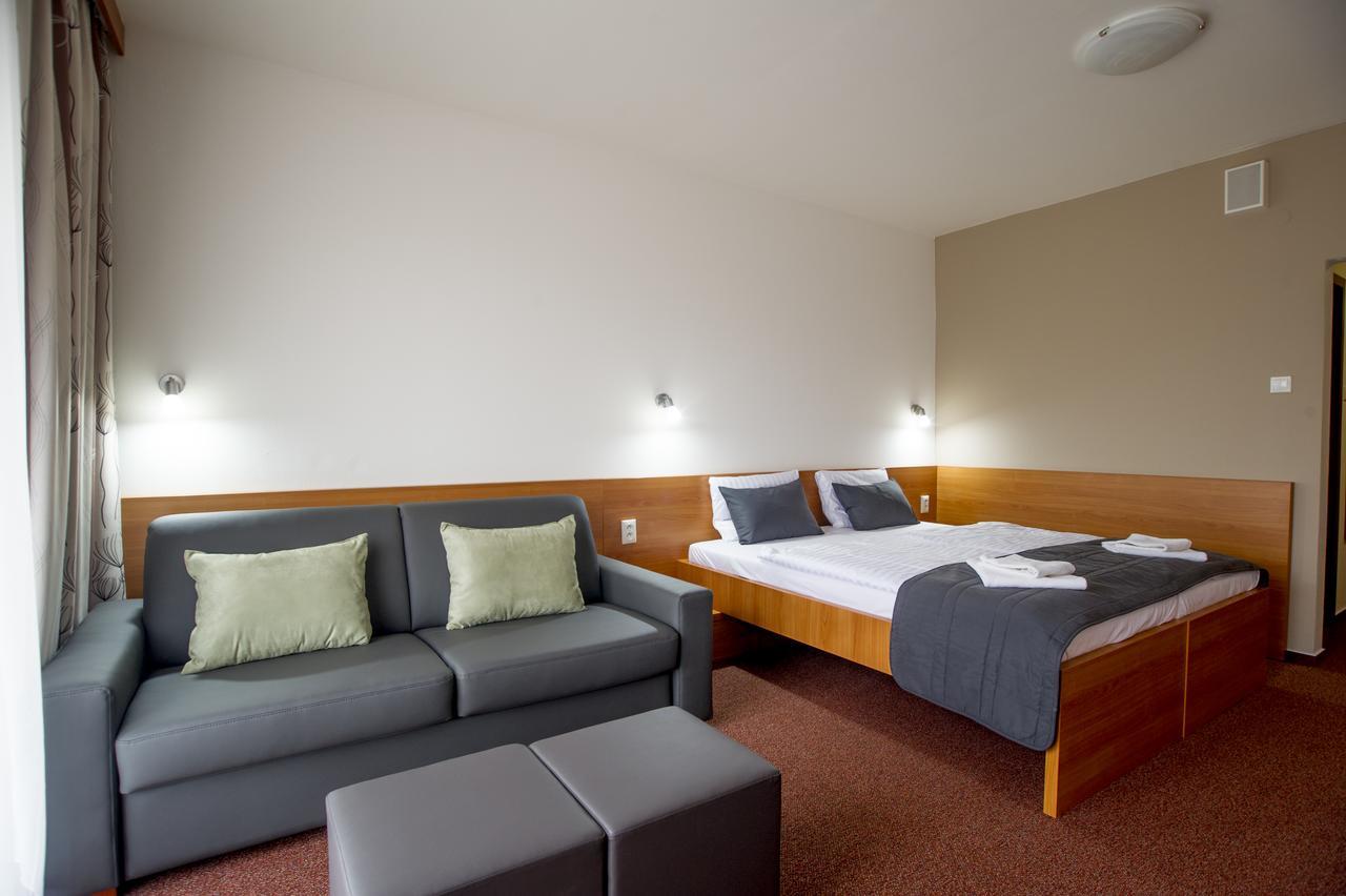 Štúrovo Wellness Hotel Thermal מראה חיצוני תמונה