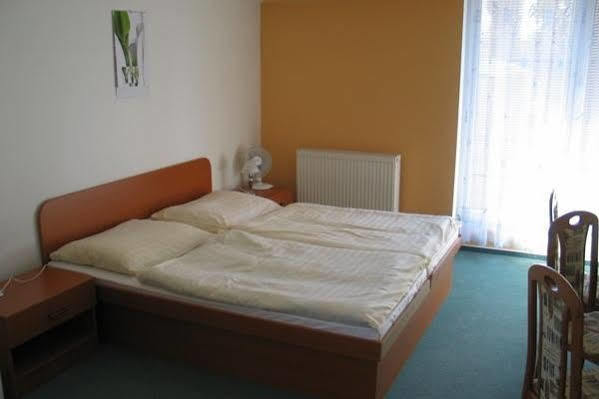 Štúrovo Wellness Hotel Thermal מראה חיצוני תמונה