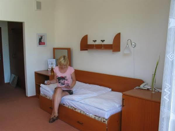 Štúrovo Wellness Hotel Thermal מראה חיצוני תמונה