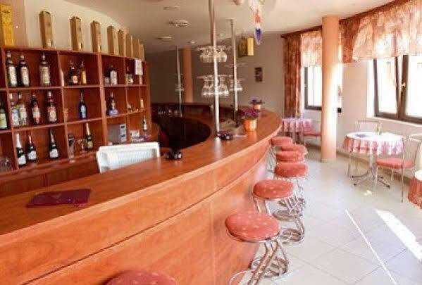 Štúrovo Wellness Hotel Thermal מראה חיצוני תמונה